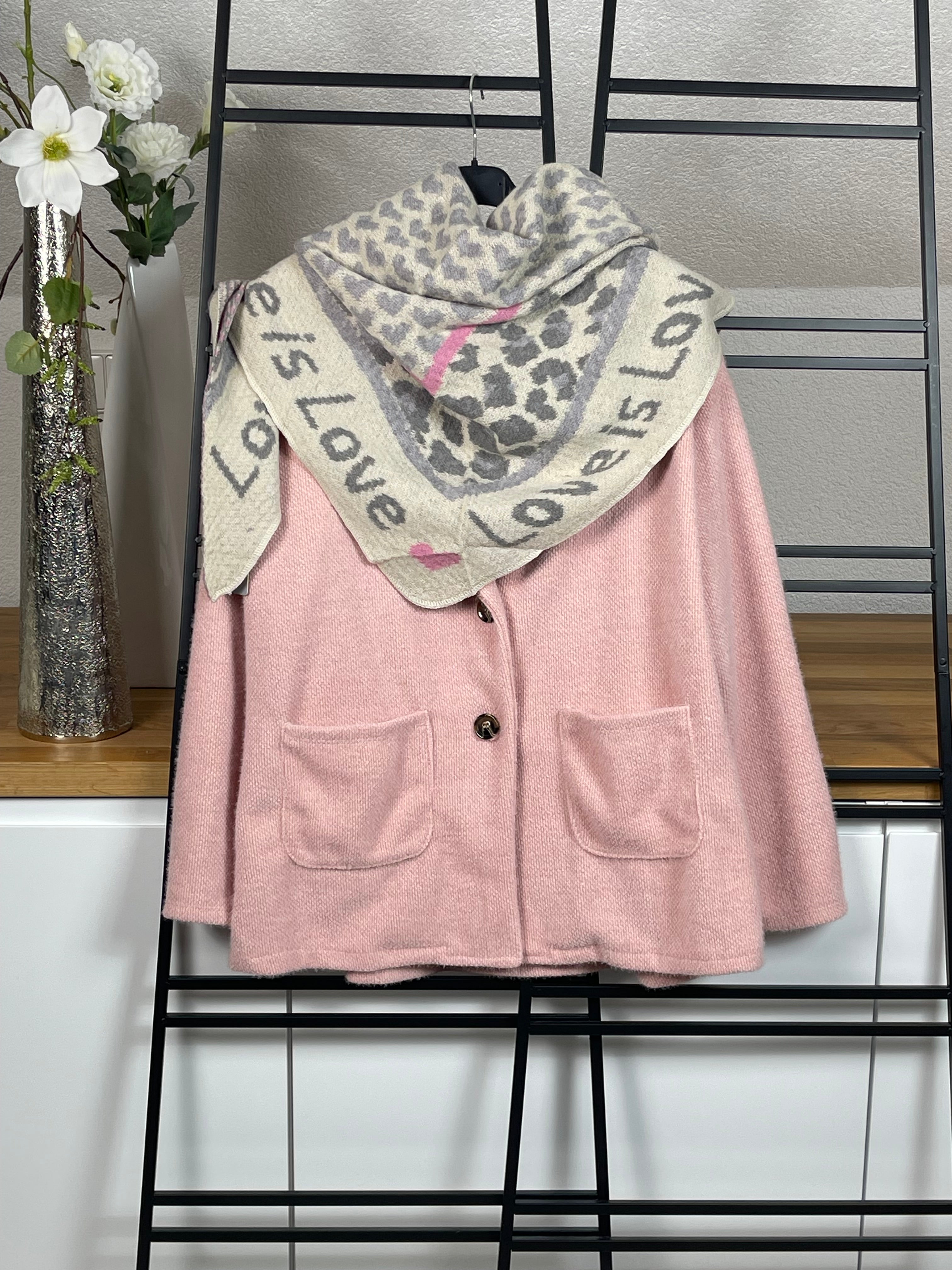 !!!!KEINE RETOURE MÖGLICH!!!!
Blazer „Chic“ Einheitsgrösse Gr. 42- 46