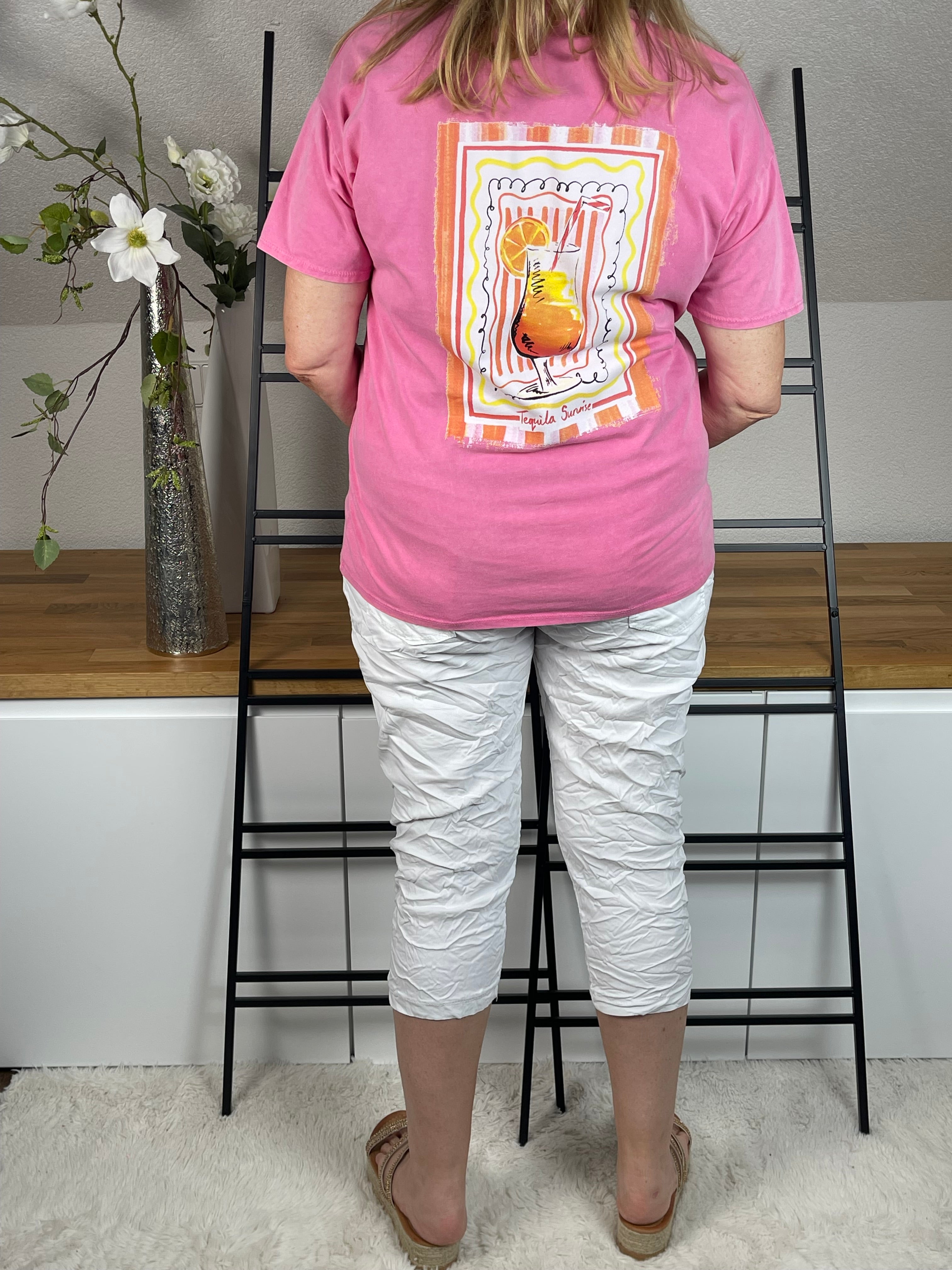 !!!KEINE RETOURE MÖGLICH!!! T - Shirt „Woman“ Einheitsgrösse Gr. 38 - 42/44 in 3 Farben