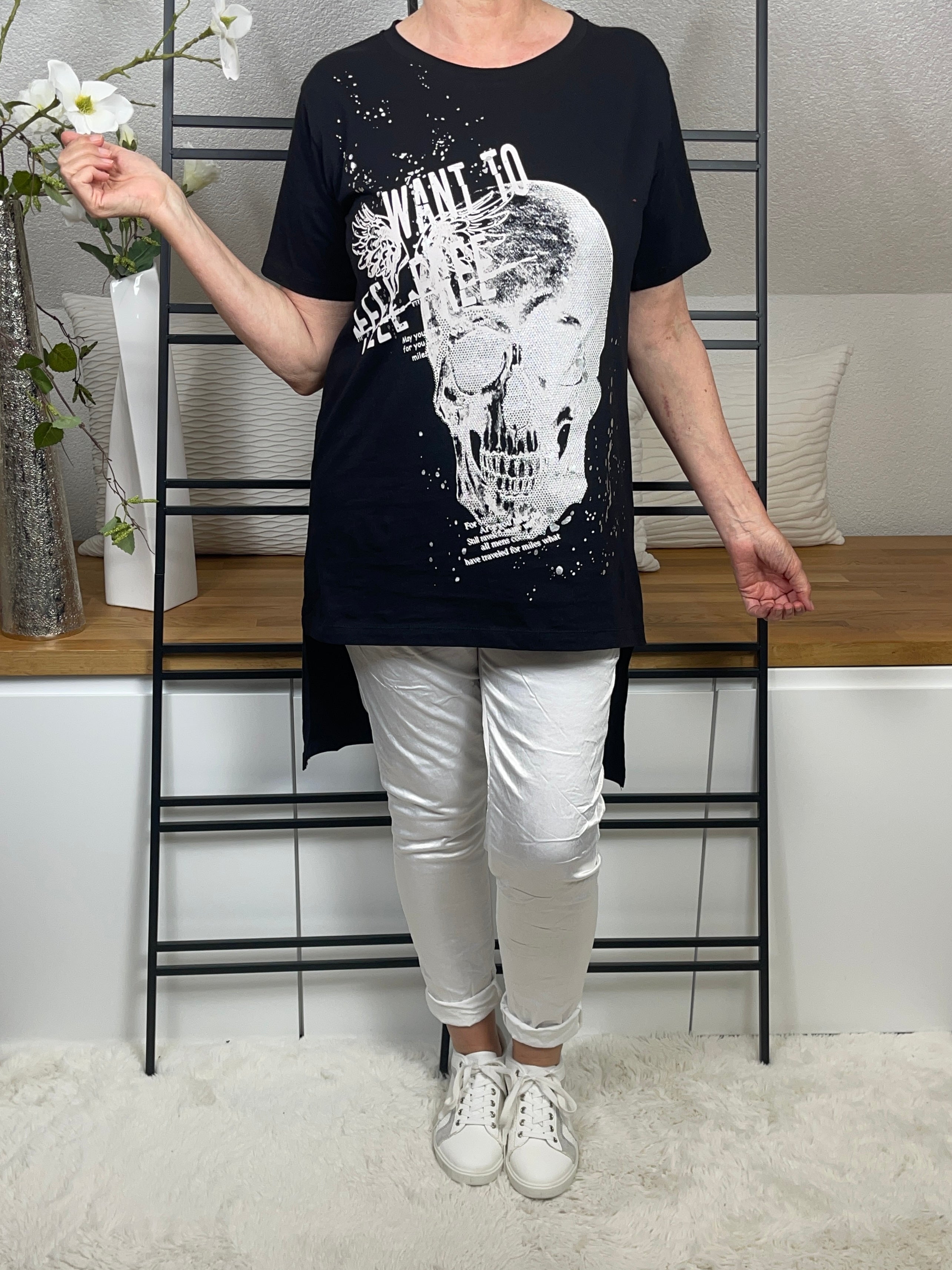 T - Shirt „Totenkopf“ von EU-Queen Gr. 36 - 48