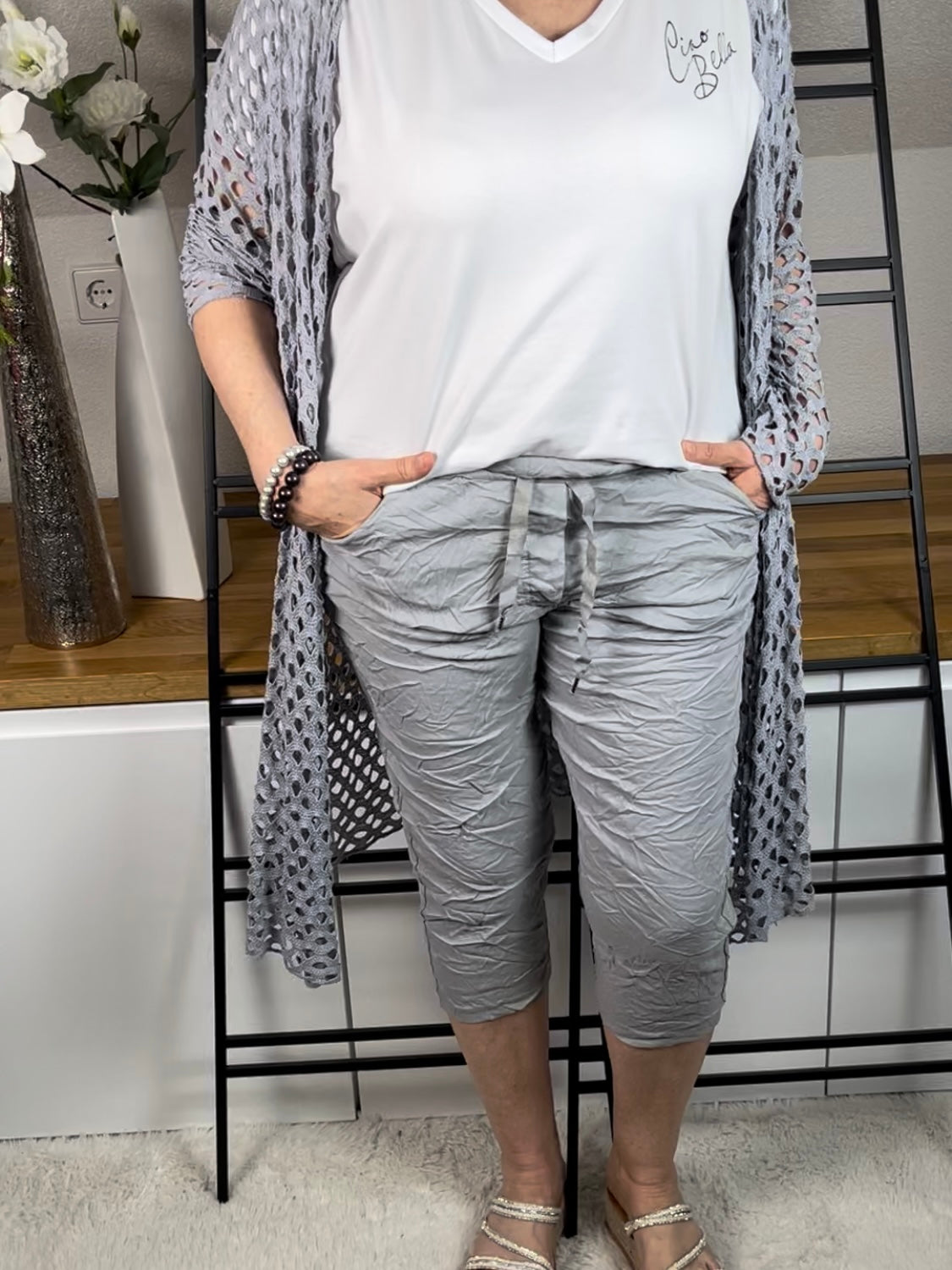 !!!!KEINE RETOURE MÖGLICH!!!!
T - Shirt „Ciao Bella“ Einheitsgrösse Gr. 36 - 42/44 in 4 Farben