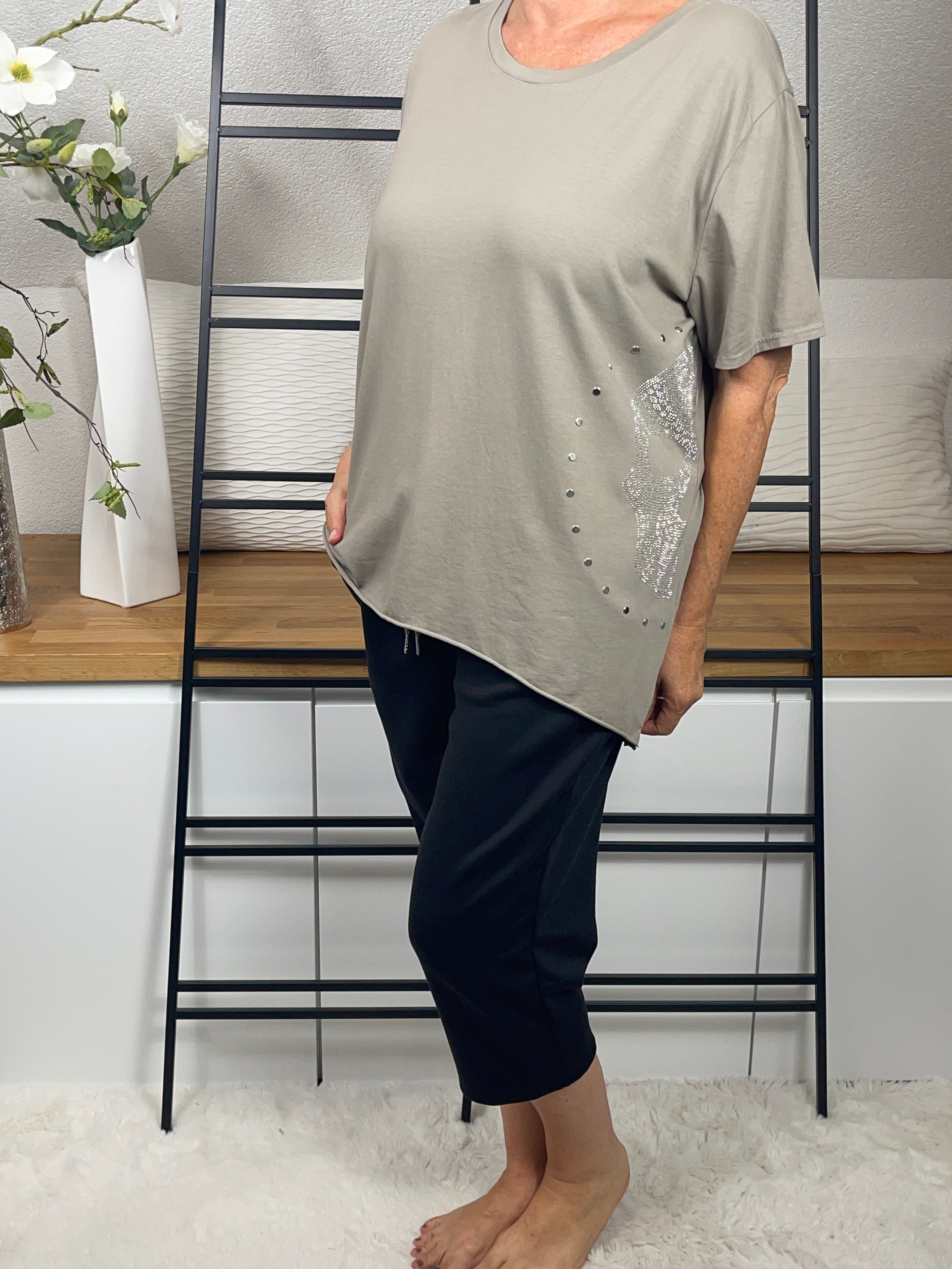Damen T - Shirt „Skull“ Gr. 40 - 44 in 2 Farben