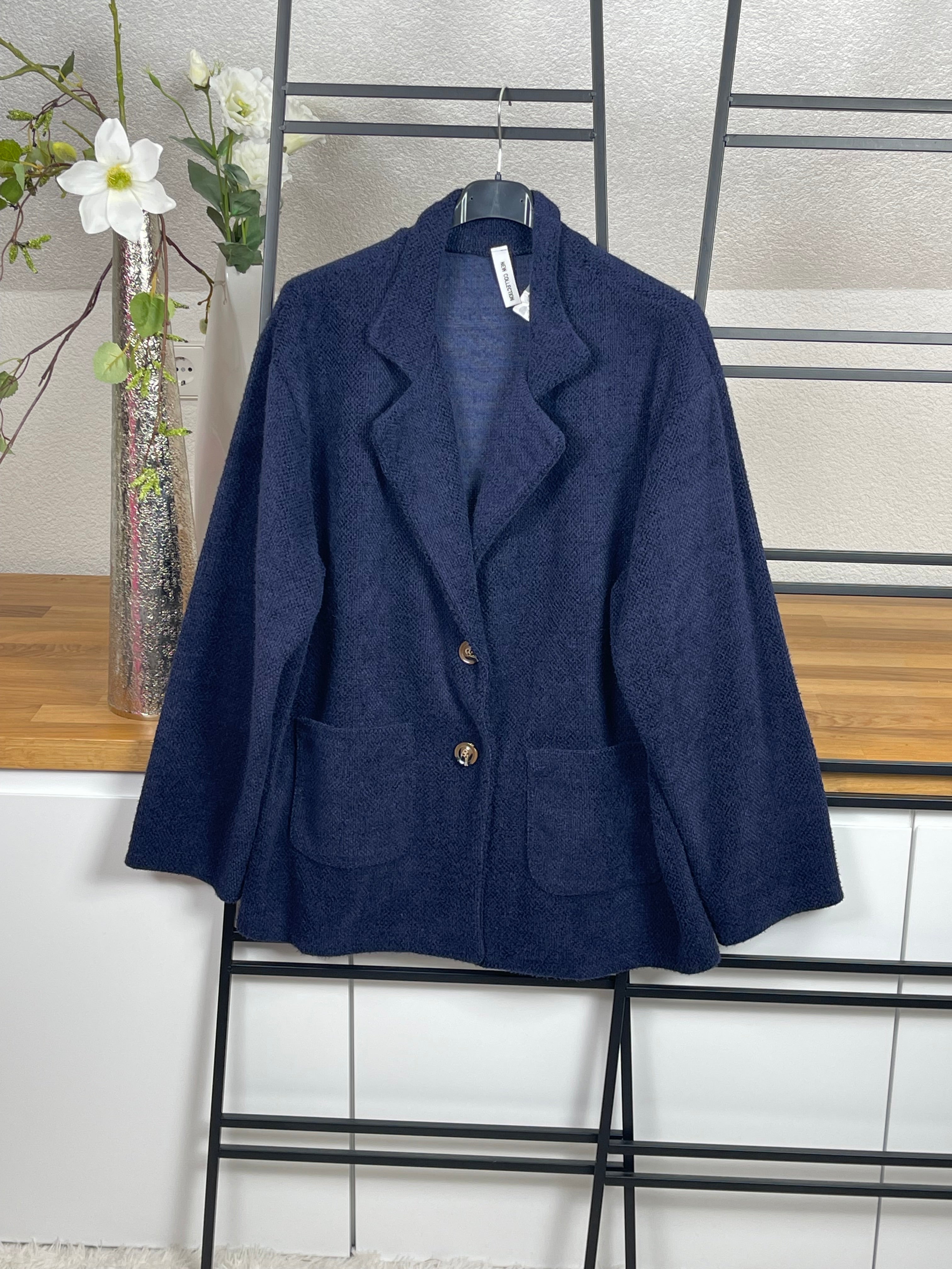 !!!!KEINE RETOURE MÖGLICH!!!!
Blazer „Chic“ Einheitsgrösse Gr. 42- 46