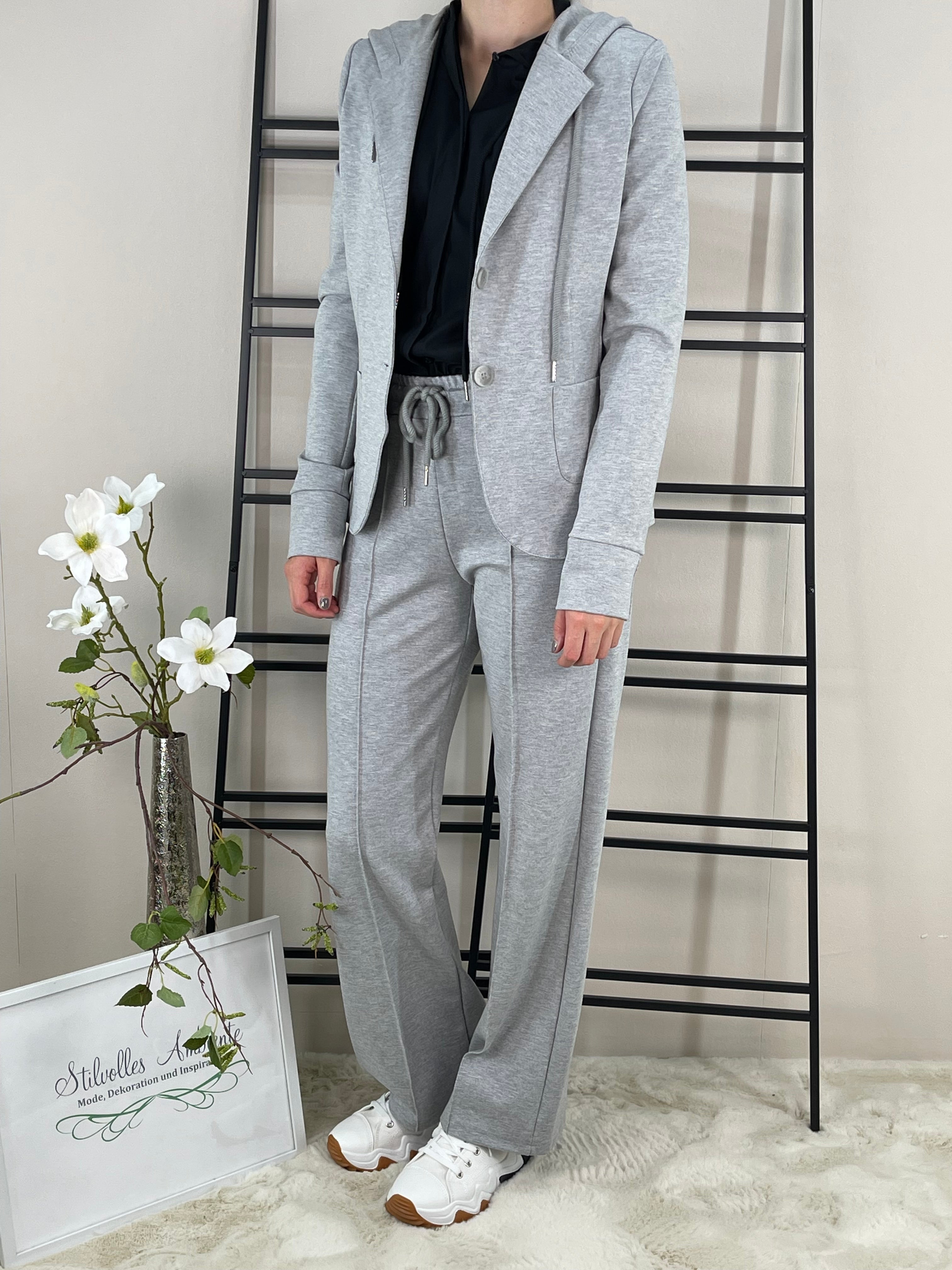!!!!KEINE RETOURE MÖGLICH!!!! Bluse mit Kapuze von „Esvivid“ Gr. 34 - 44
