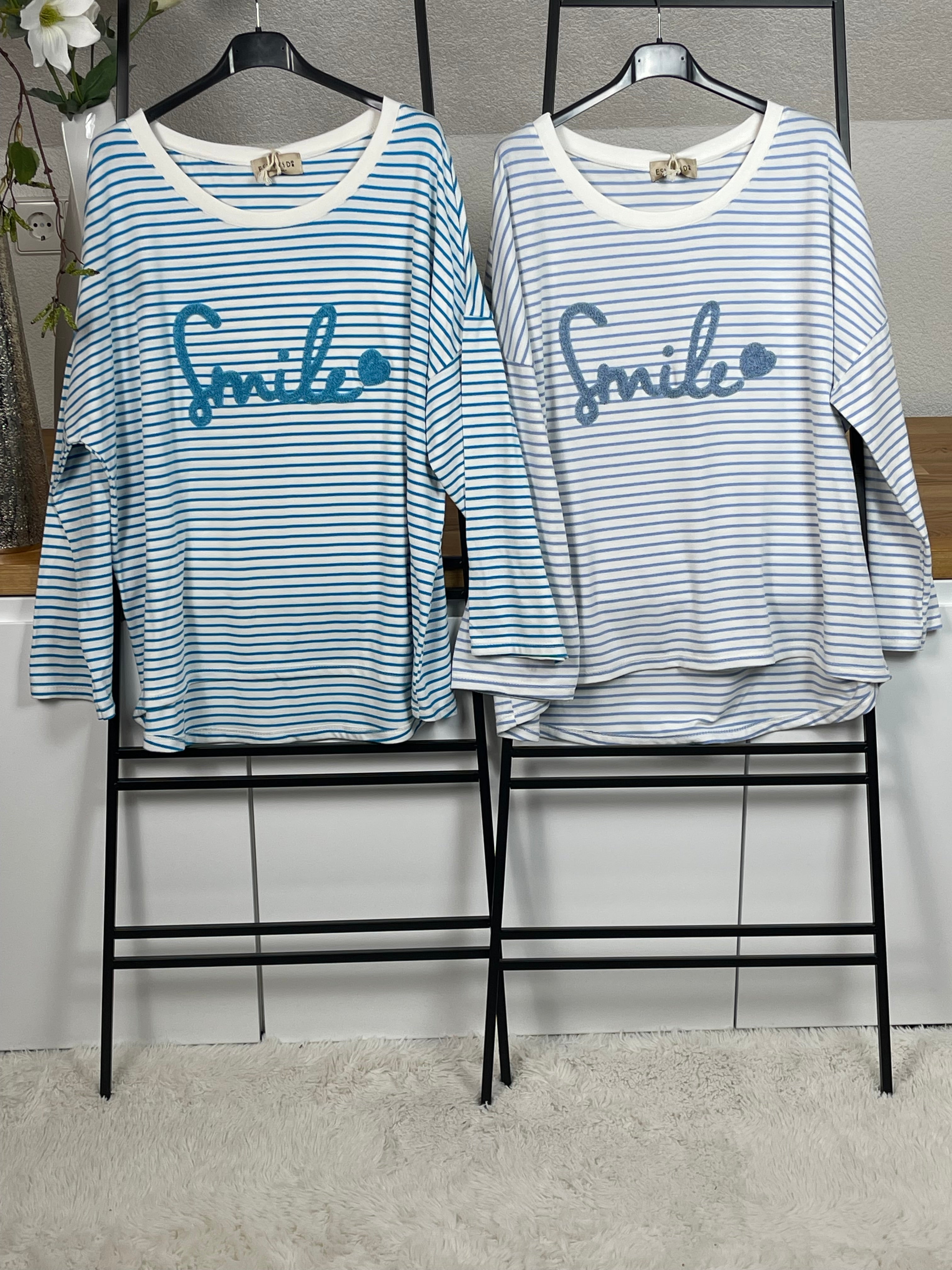 !!!!KEINE RETOURE MÖGLICH!!!!
Pullover „Smile“ von „Esvivid“ Einheitsgrösse Gr. 36 - 42