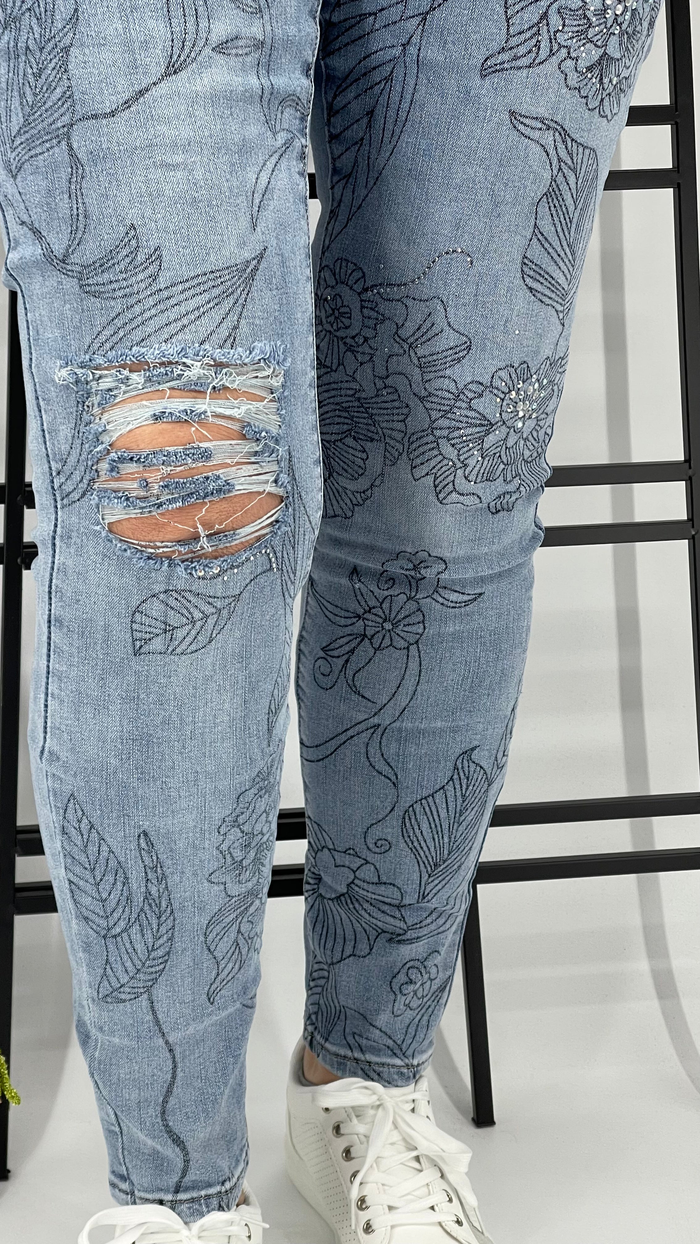 !!!!KEINE RETOURE MÖGLICH!!!!
Jeans Gr. 40 - 48