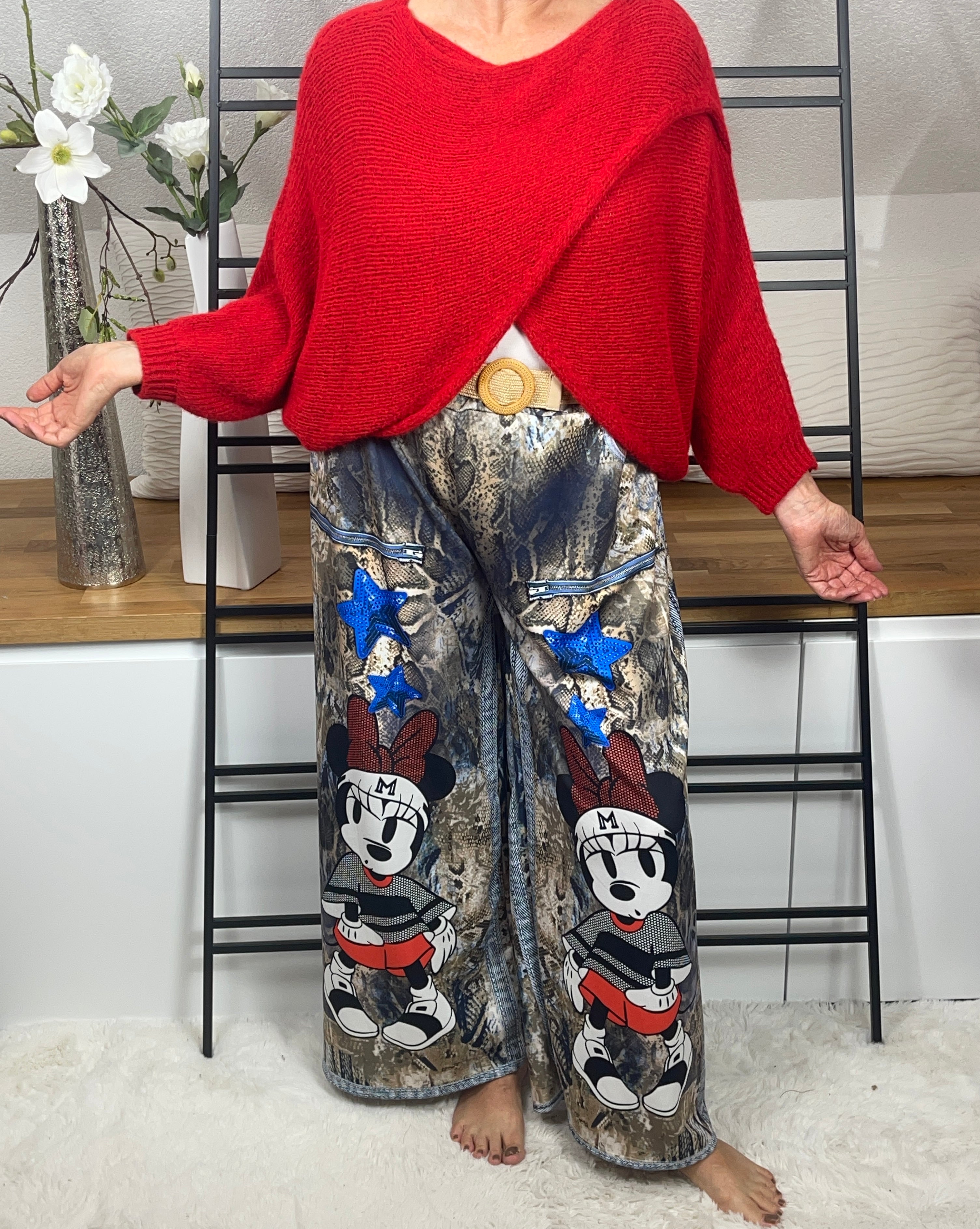 Elegante weite Damen - Jogpant „Mickey - Minney“ mit „3 D“ Effekt Einheitsgrösse Gr. 44 - 54 in 5 Varianten