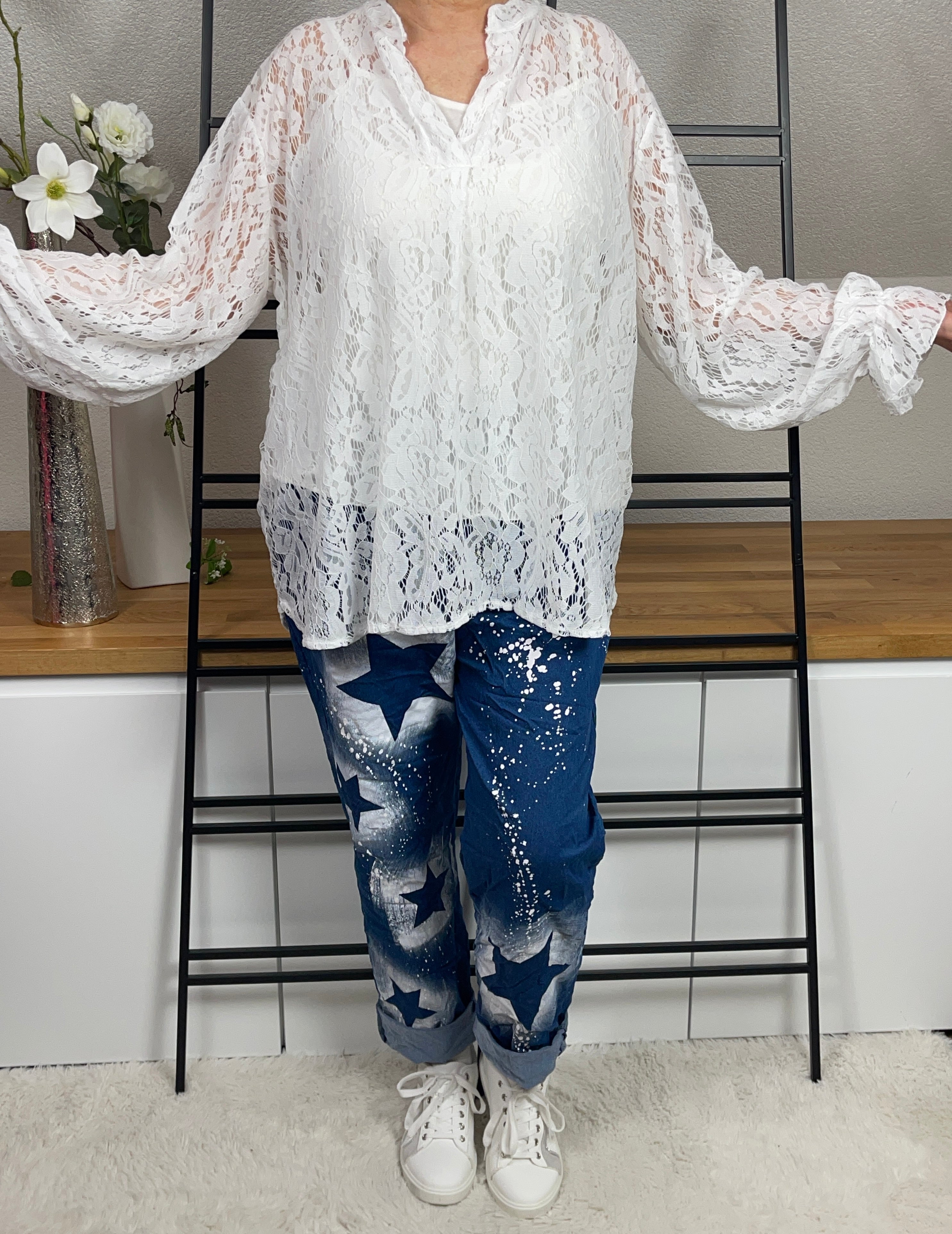 Damen Tunika - Shirt mit Spitze Einheitsgröße Gr. 42 - 48 in 2 Farben