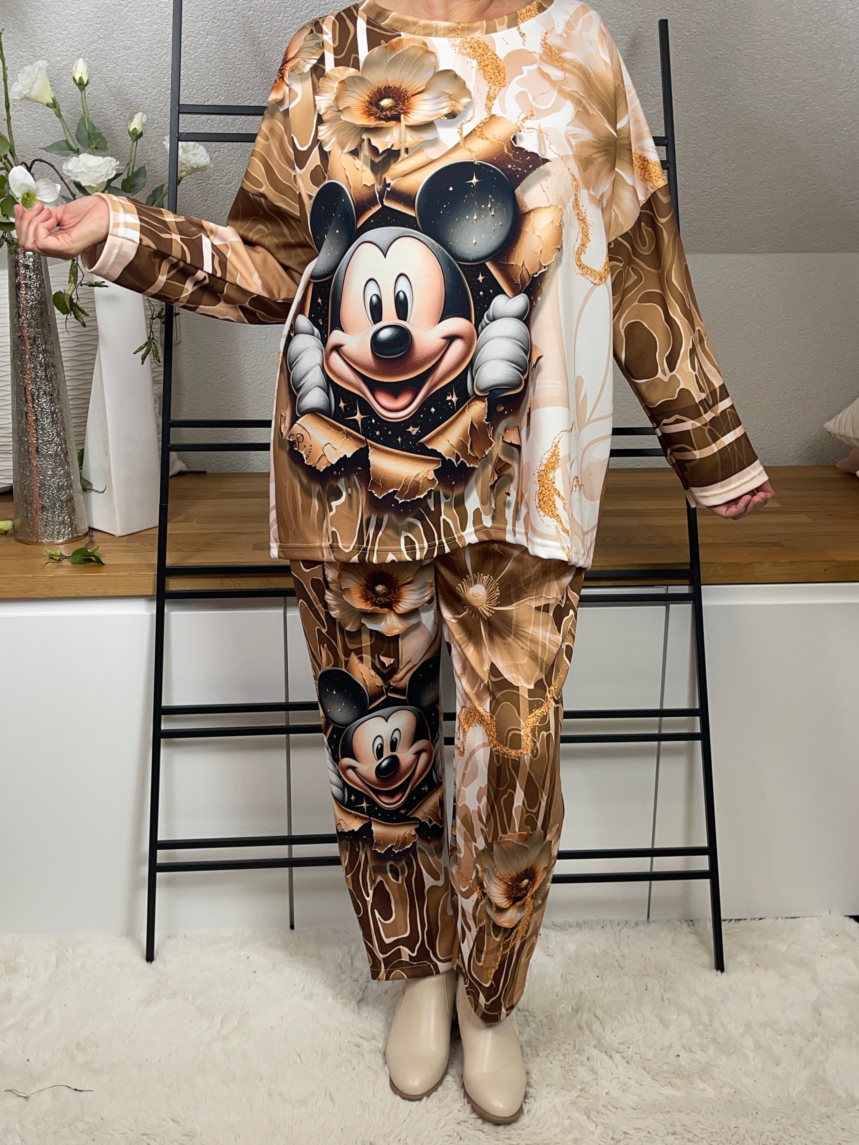 Damen -Pullover „Mickey Mouse“ Einheitsgrösse Gr. 42 - 48 in 2 Farben