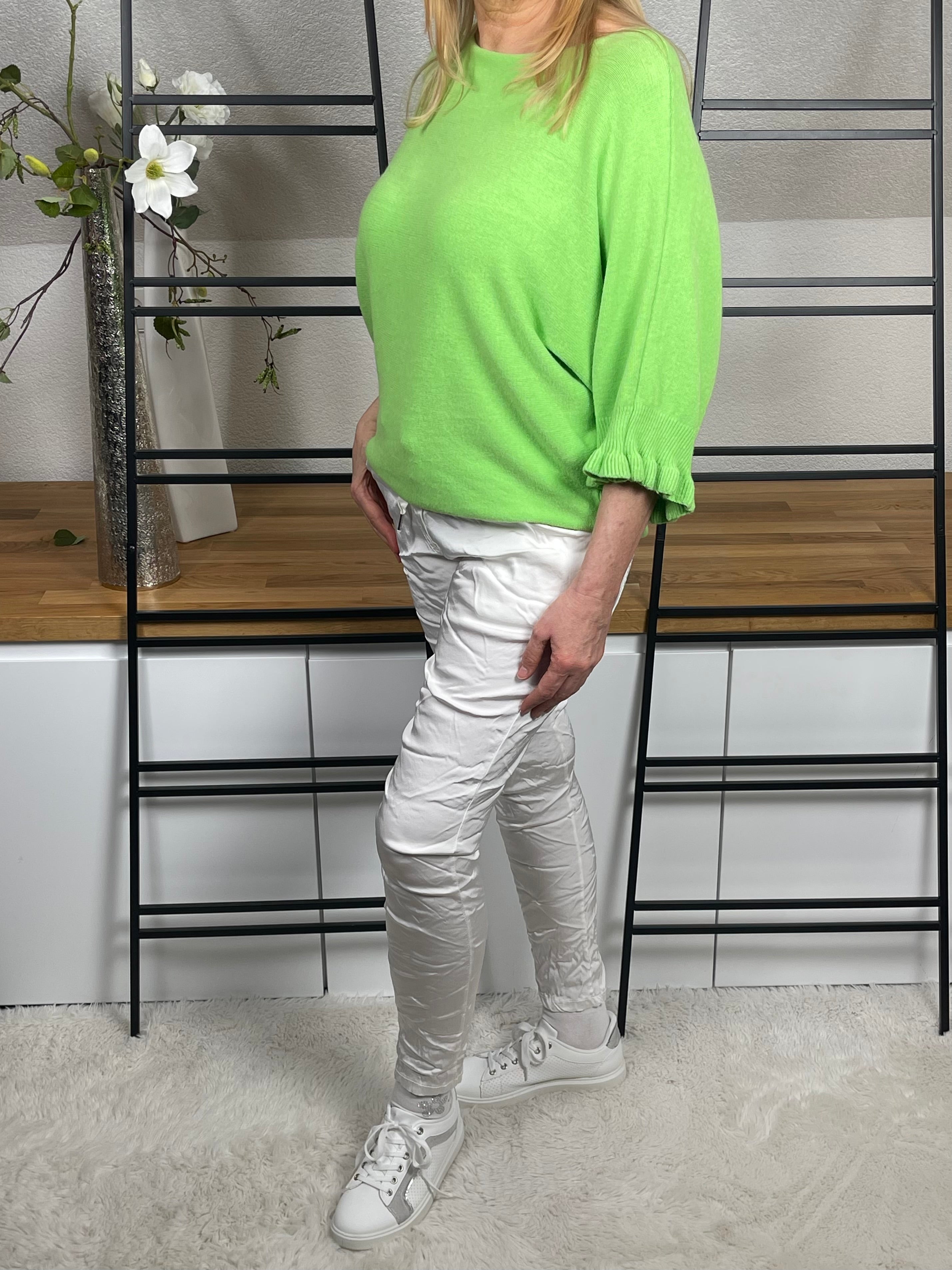 Damen - Feinstrick - Pullover mit Rüschen Einheitsgrösse Gr. 36 - 44 in 8 Farben