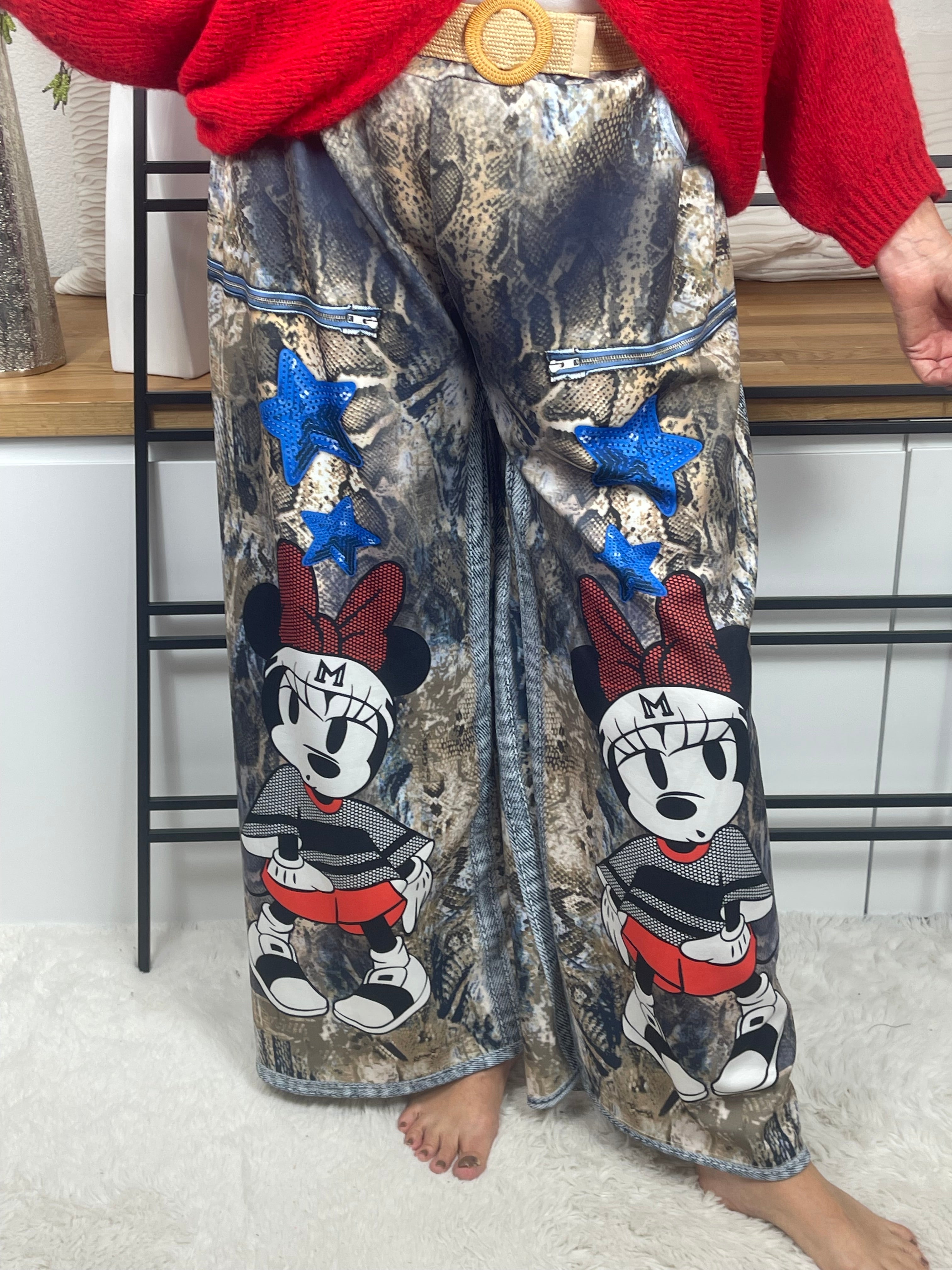 Elegante weite Damen - Jogpant „Mickey - Minney“ mit „3 D“ Effekt Einheitsgrösse Gr. 44 - 54 in 5 Varianten