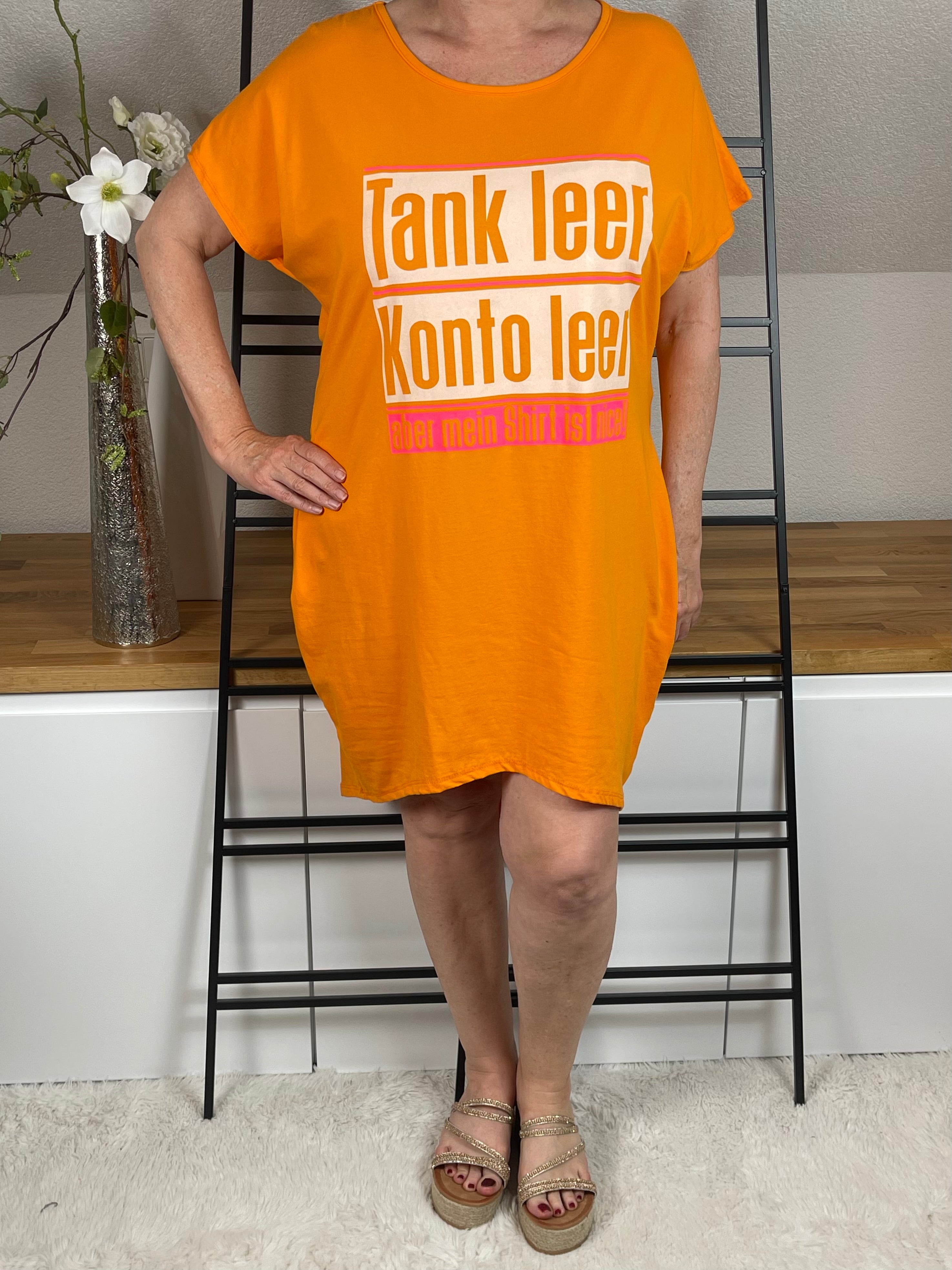 Maxi - Shirt - Kleid  „Tank leer…“ Einheitsgrösse Gr. 40 - 46 in 2 Farben