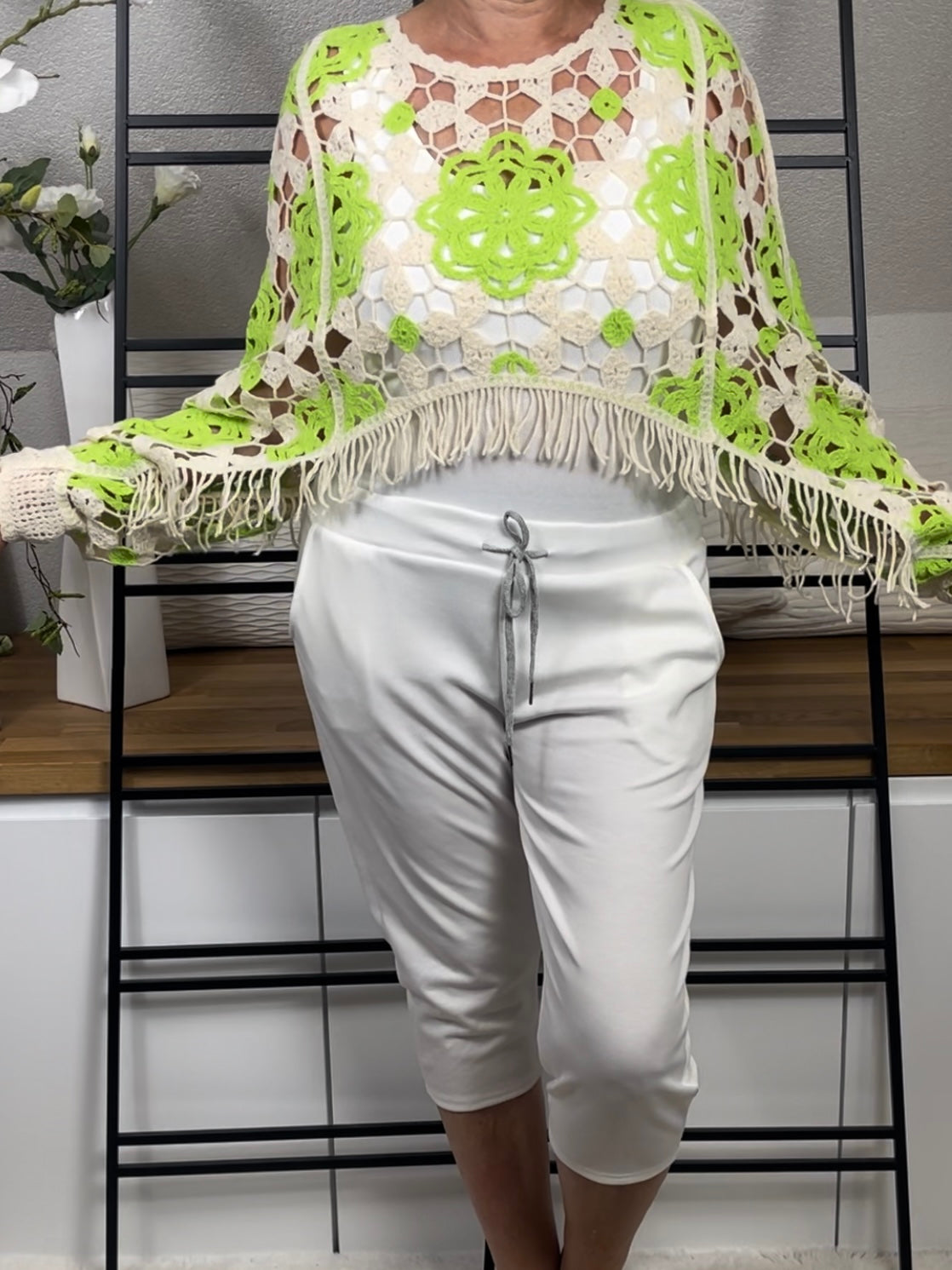 Damen Poncho - Pullover „Romantik“ Einheitsgrösse Gr. 36 - 40 in 4 Farben