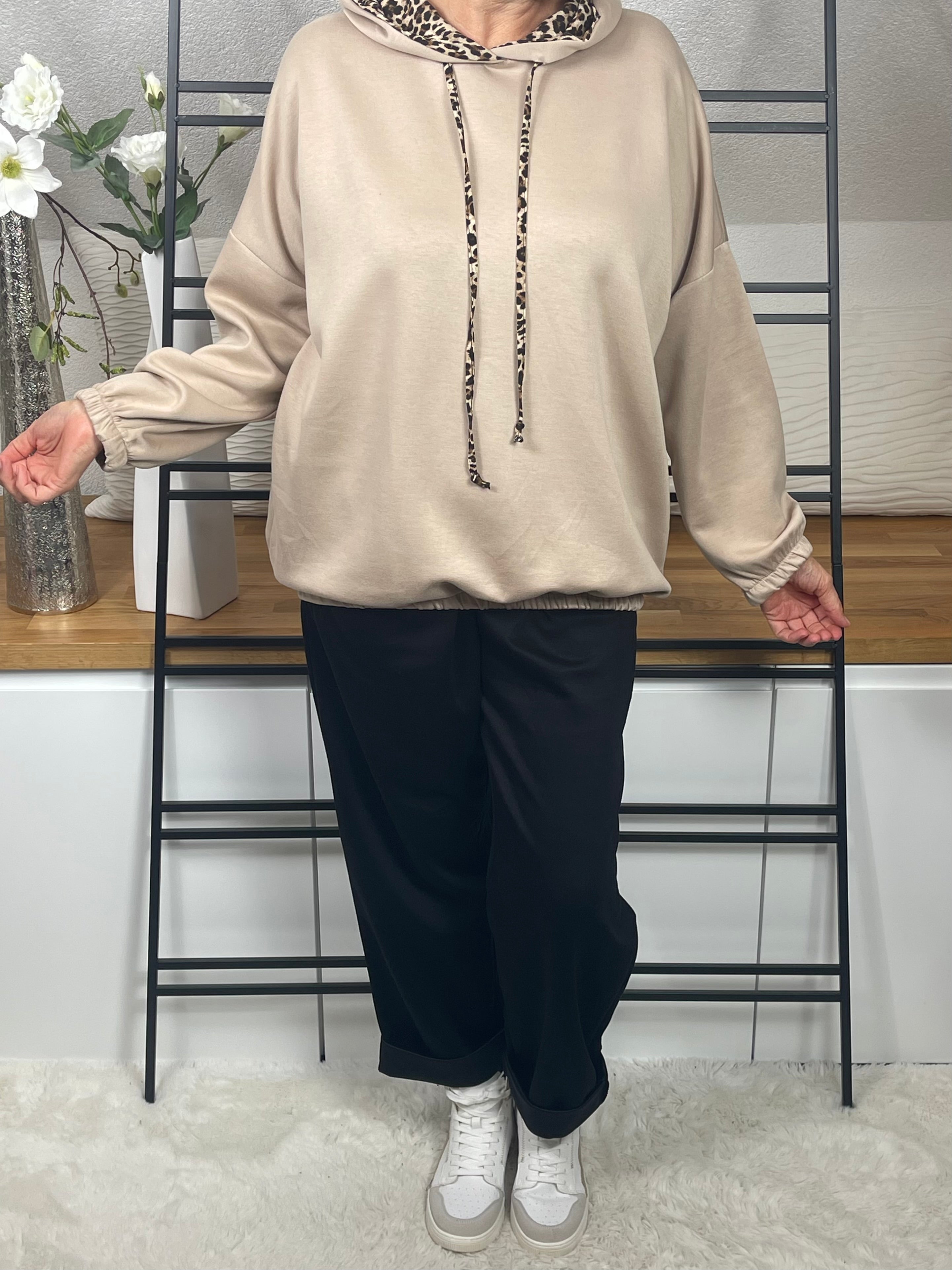 !!!!AKTION!!!!                         Damen - „Fluffi“ - Hoodie mit stylischem Animal Print Einheitsgrösse Gr. 38 - 44 in 2 Farben