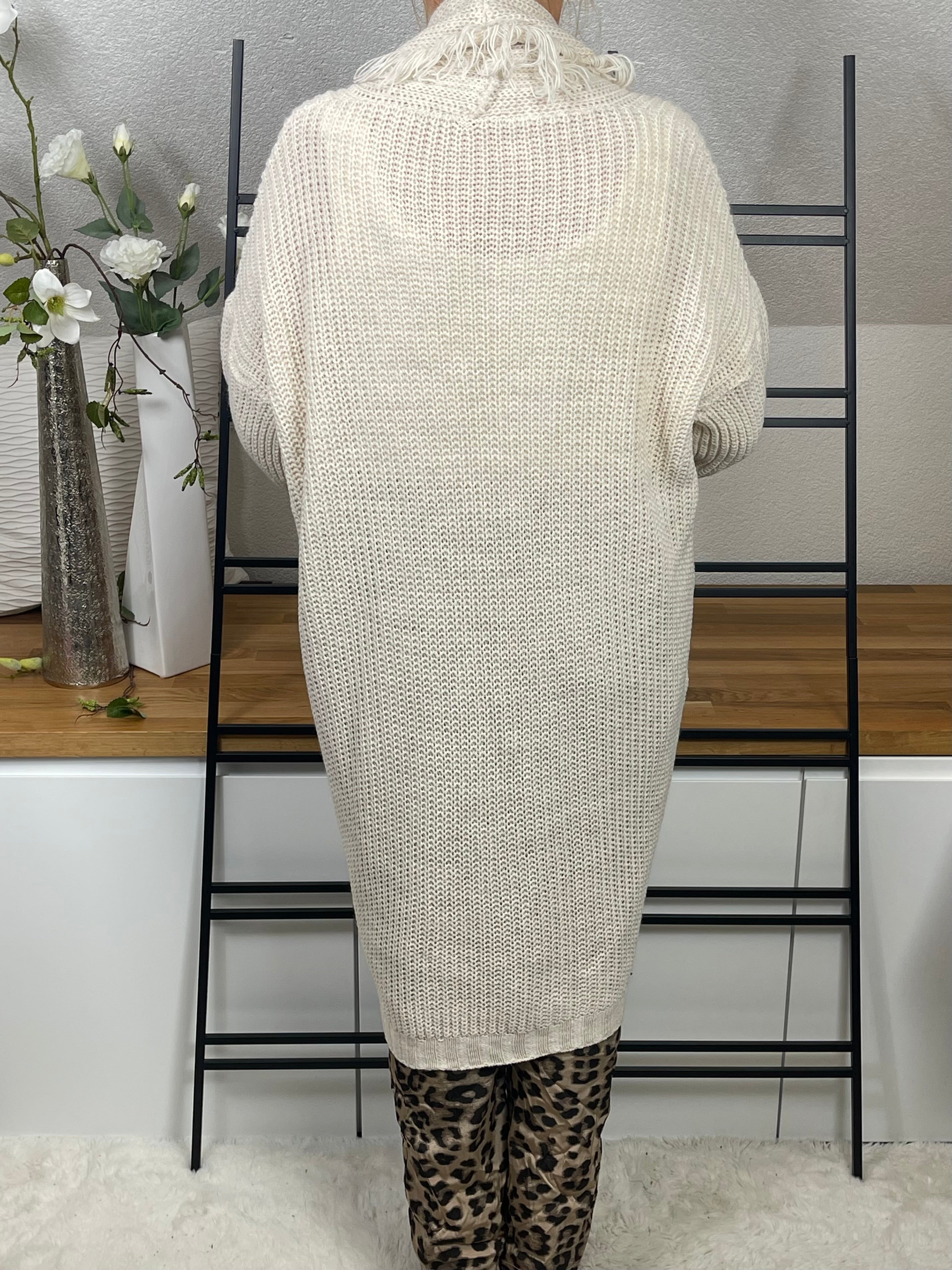 Damen Strickmantel mit Brosche Einheitsgrösse Gr. 38 - 48+ in 7 Farben