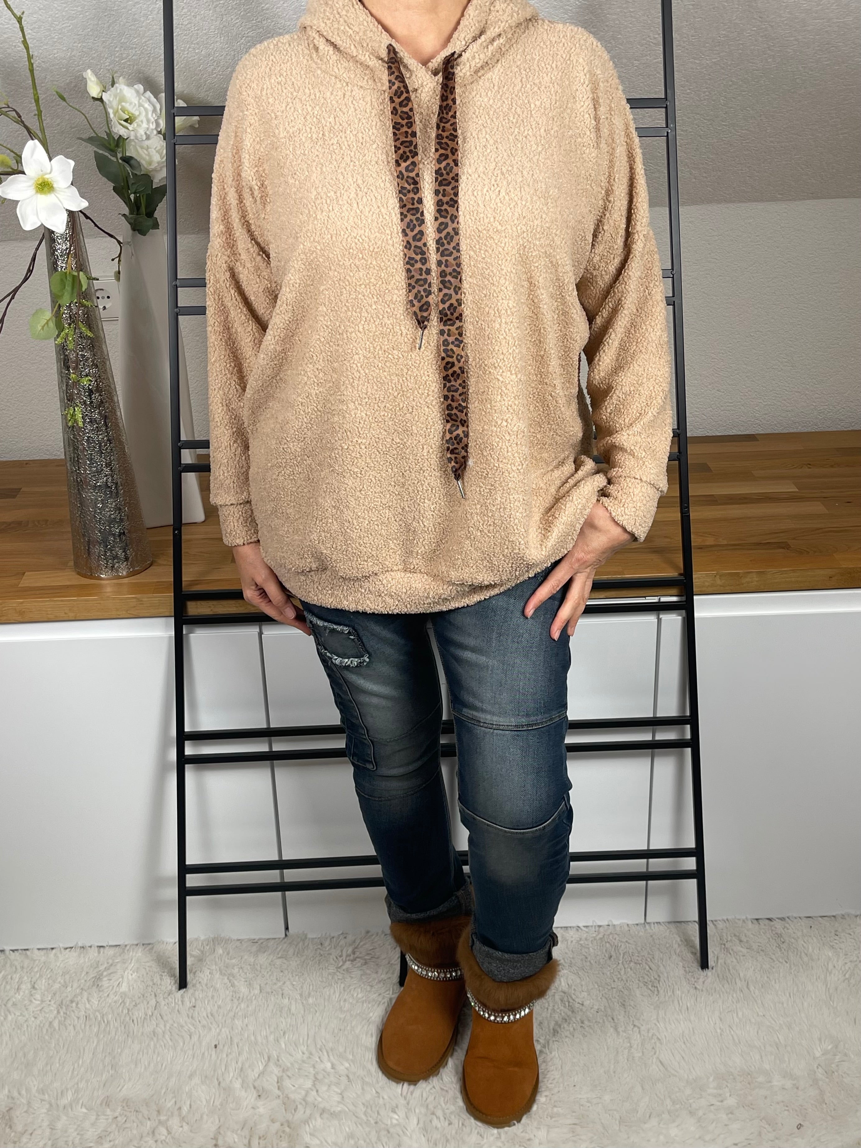 Damen Hoodie „Teddy“ in 2 Farben