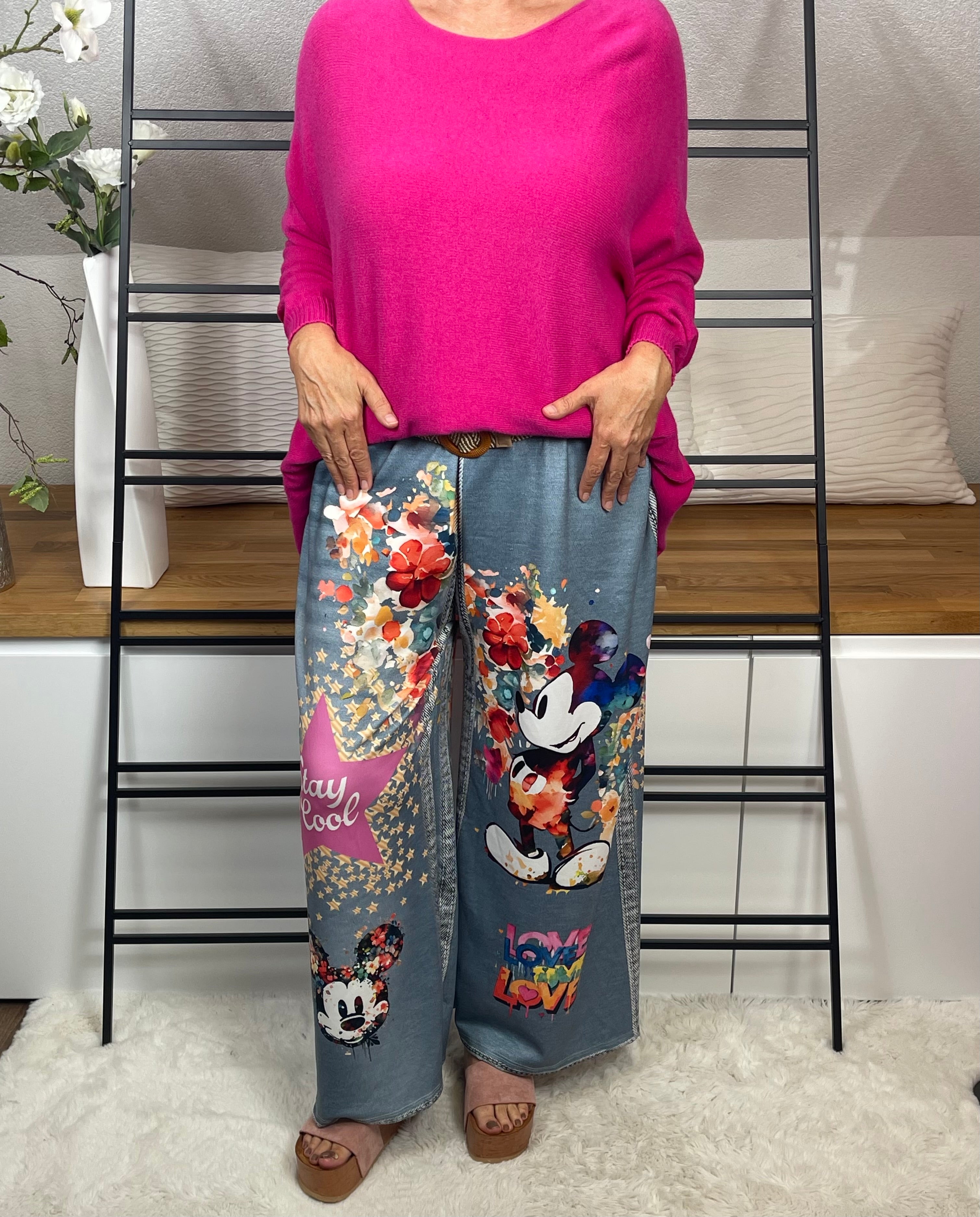 Elegante weite Damen - Jogpant „Mickey - Minney“ mit „3 D“ Effekt Einheitsgrösse Gr. 44 - 54 in 3 Varianten