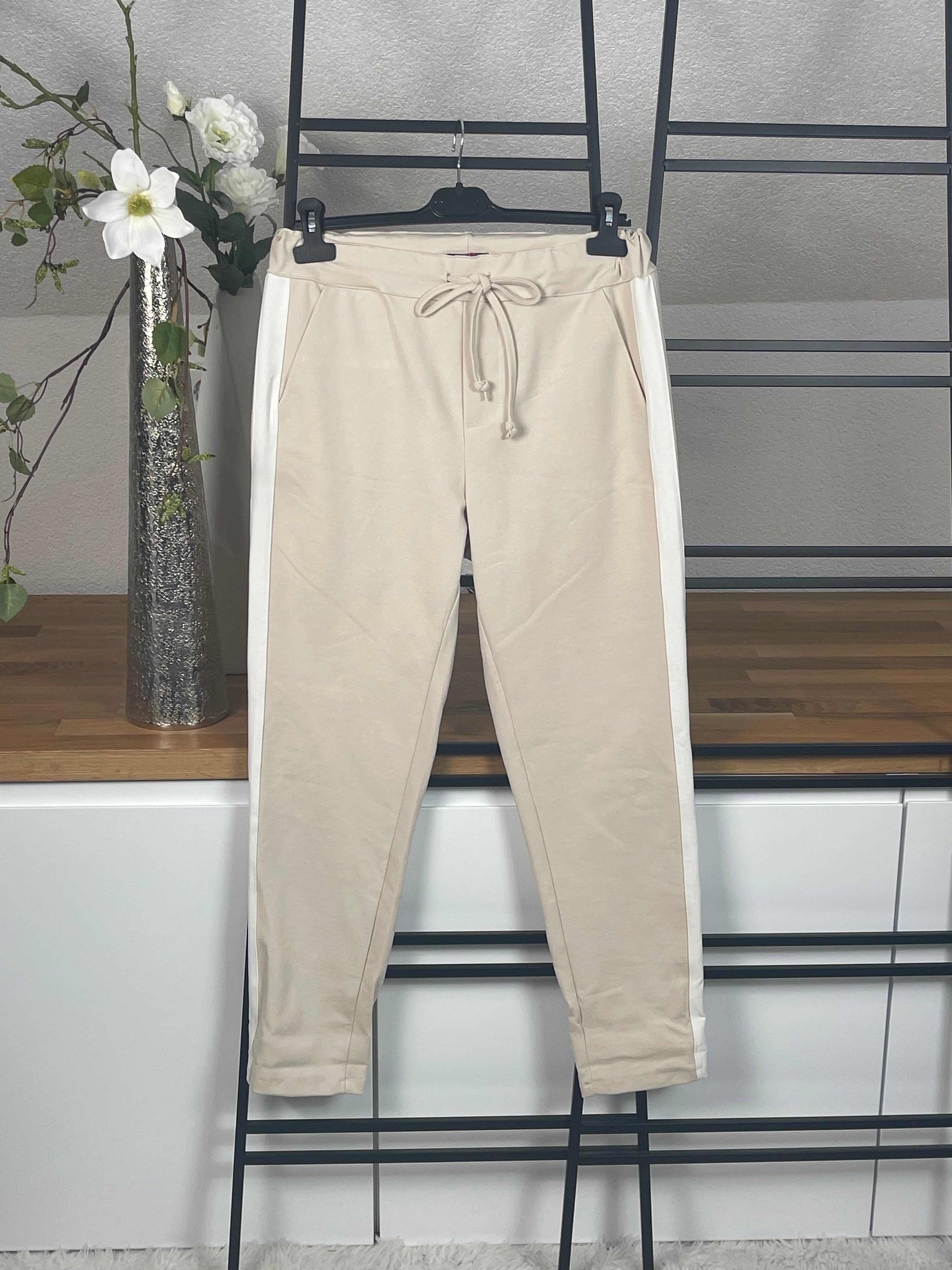 Damen - Jogpant - Hosenanzug „Tessa“ Grösse in hellbeige