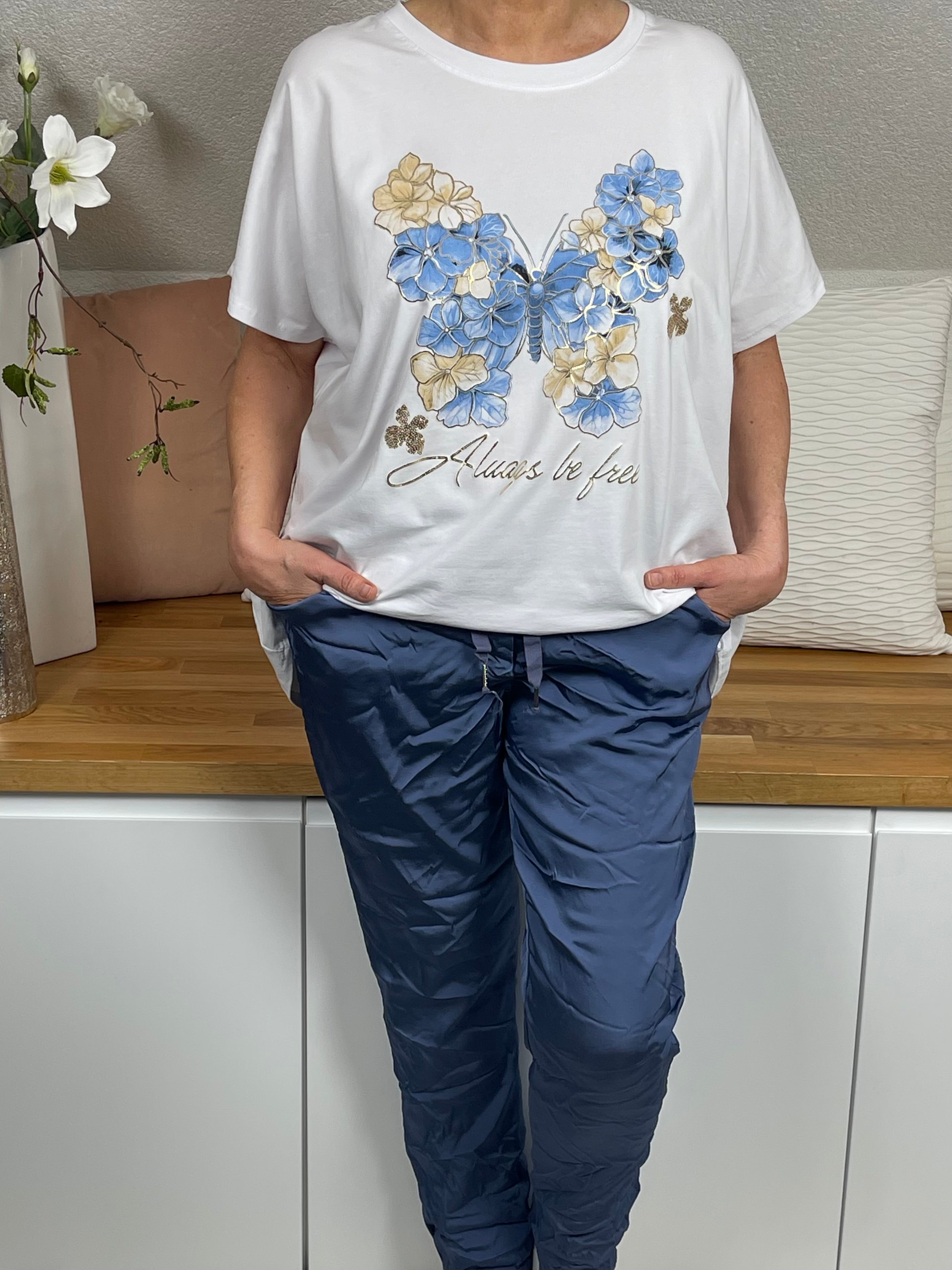 Damen T - Shirt „Schmetterling“ Einheitsgrösse Gr. 44 - 48 in 4 Farben