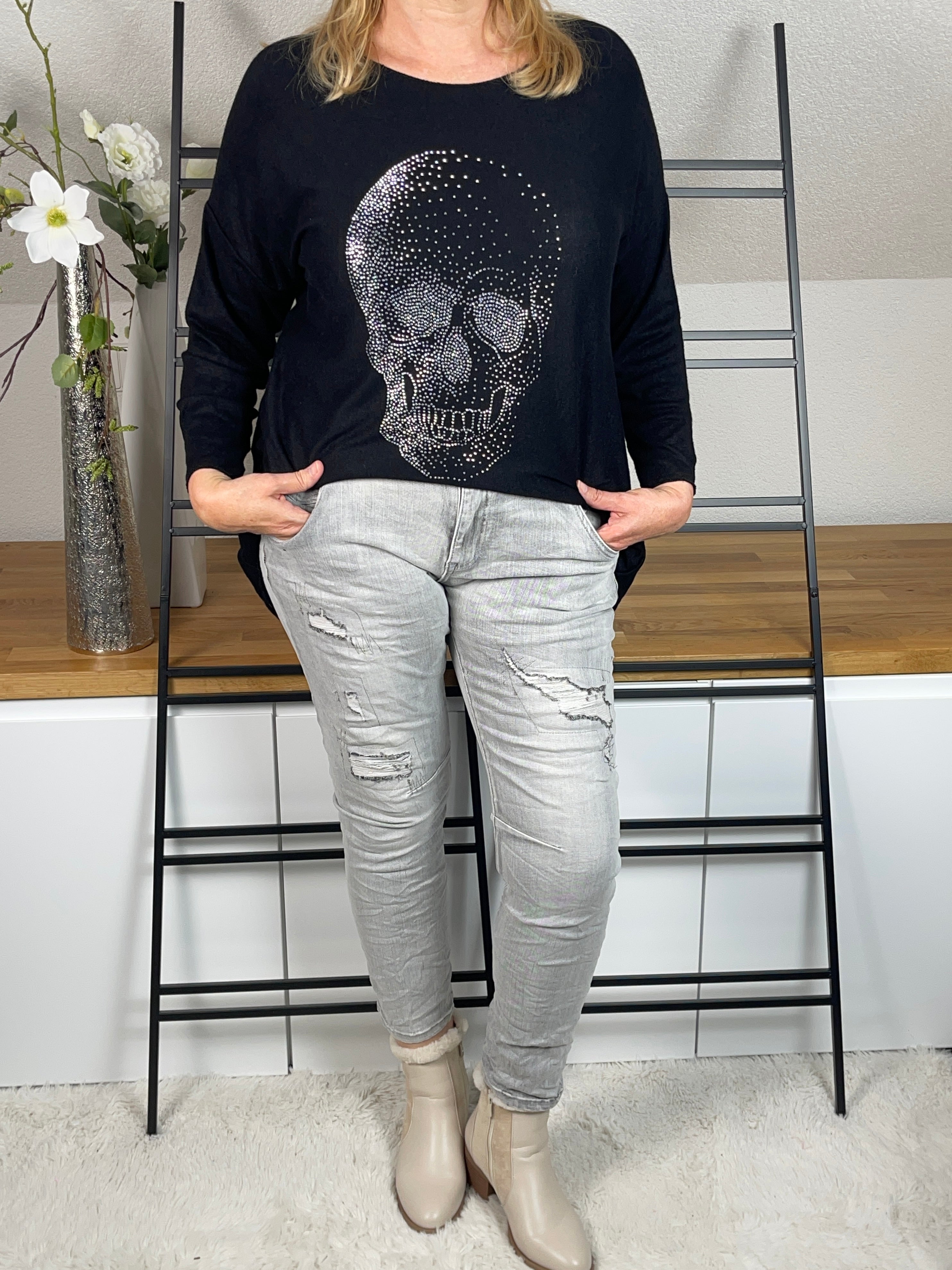 Pullover  „Skull -Rob“ von Gr. 38 - 44/46