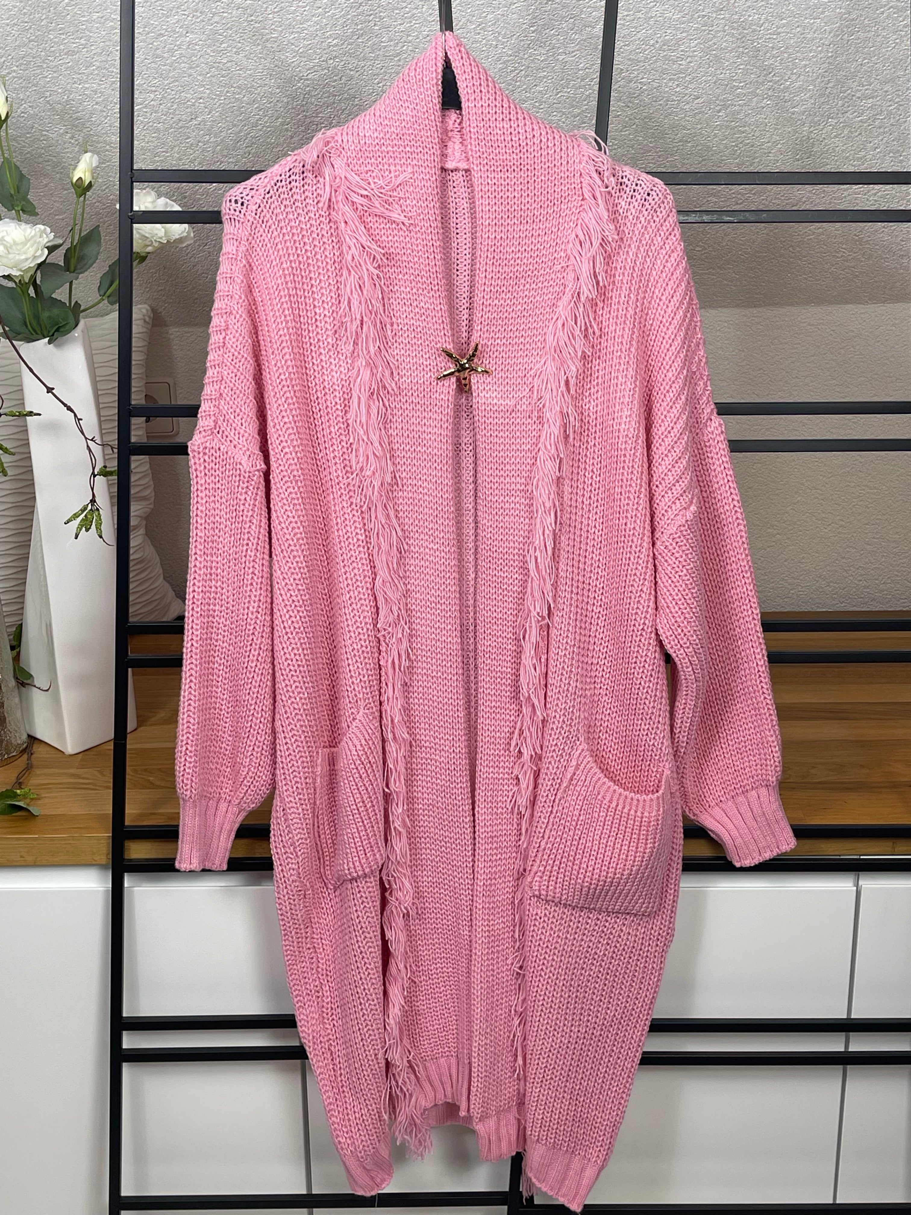 Damen Strickmantel mit Brosche Einheitsgrösse Gr. 38 - 48+ in 7 Farben