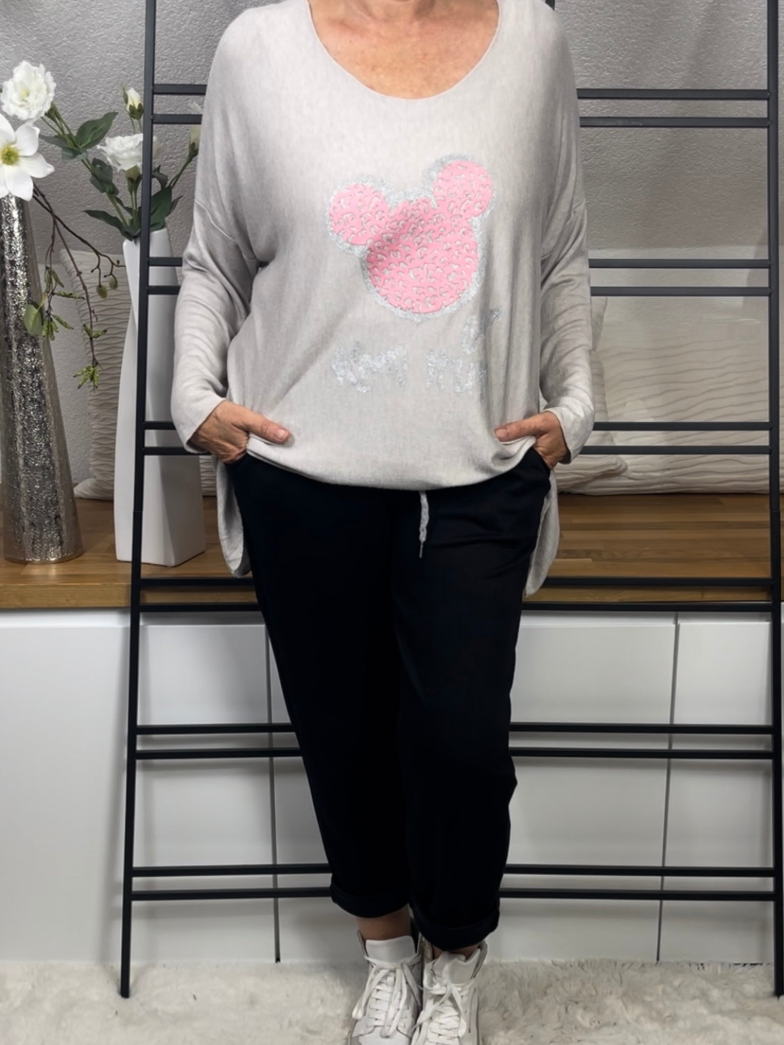 Damen -Feinstrick - Pullover „Mickey Mouse“ Einheitsgrösse Gr. 38 - 48 in 4 Farben