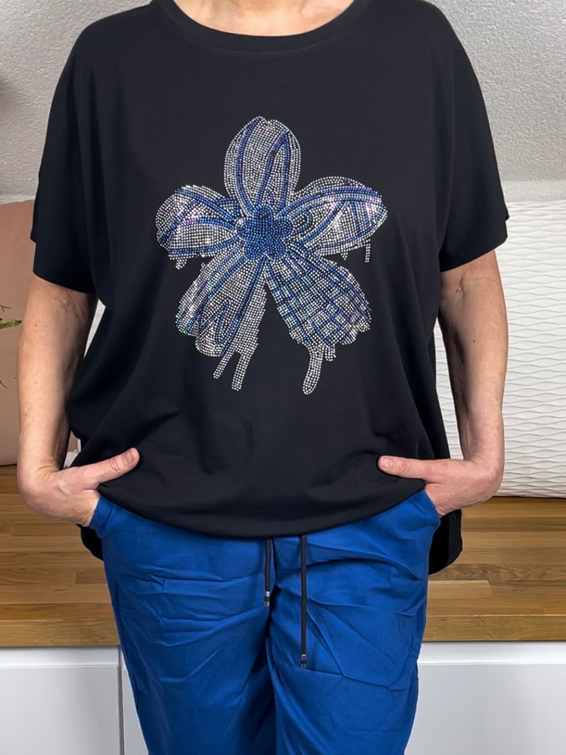 Damen T - Shirt „Blüte“ Einheitsgrösse Gr. 44 - 48 in 3 Farben