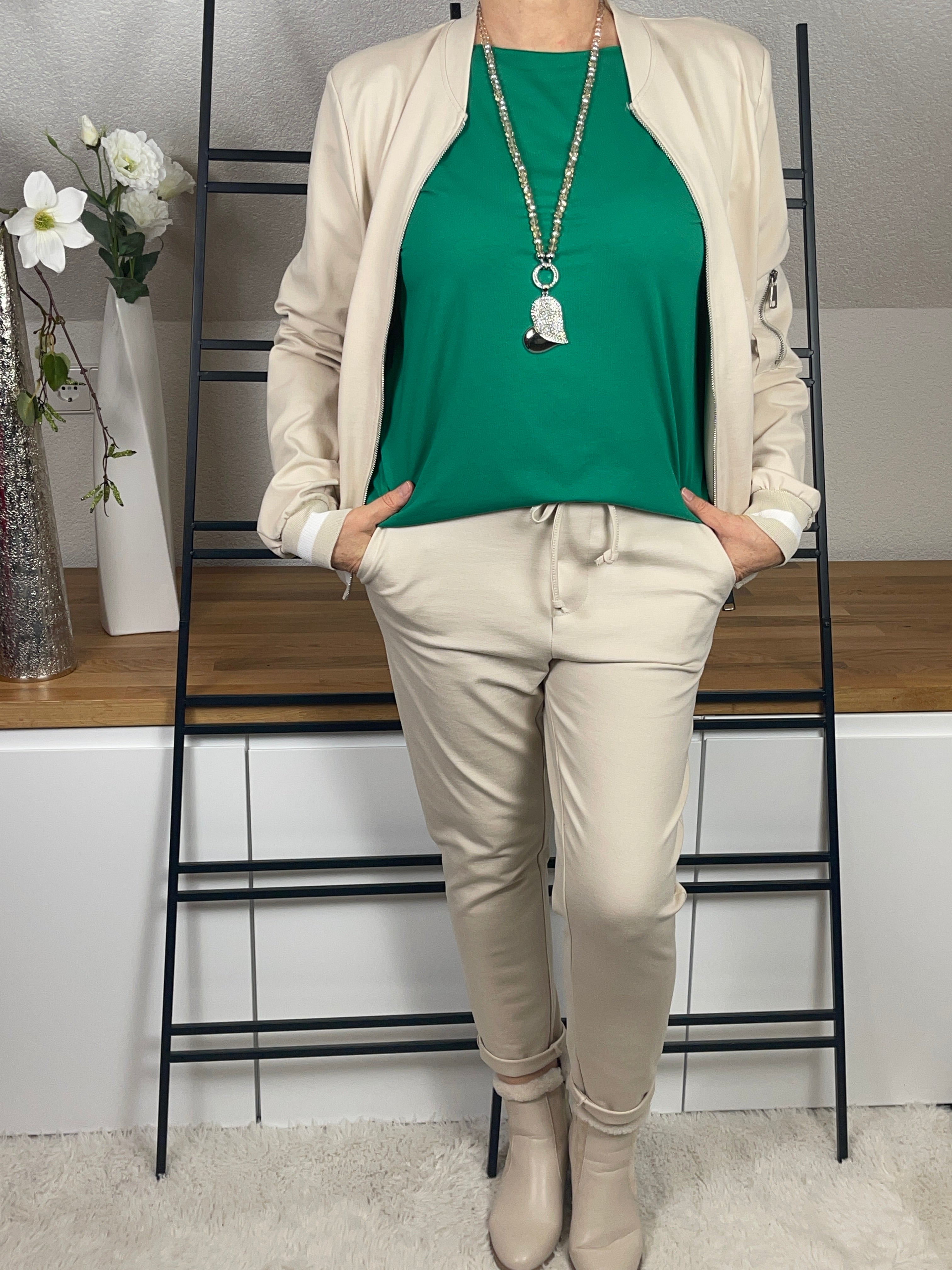 Damen - Blouson mit weißen Streifen - Hosenanzug „Tessa“ in hellbeige