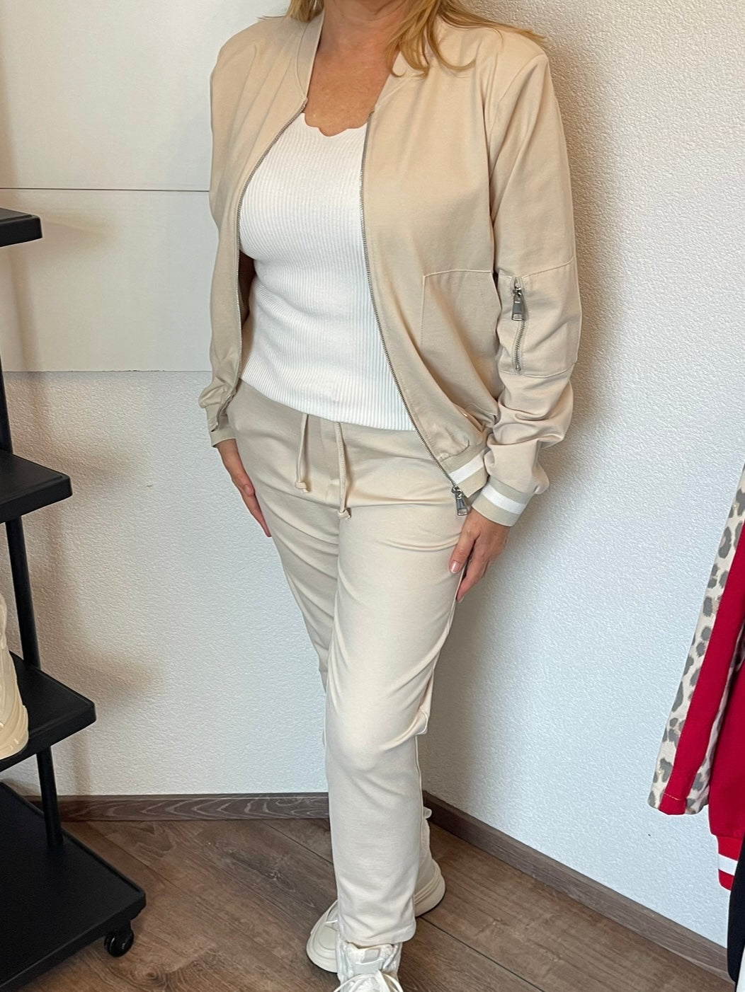 Damen - Jogpant - Hosenanzug „Tessa“ Grösse in hellbeige