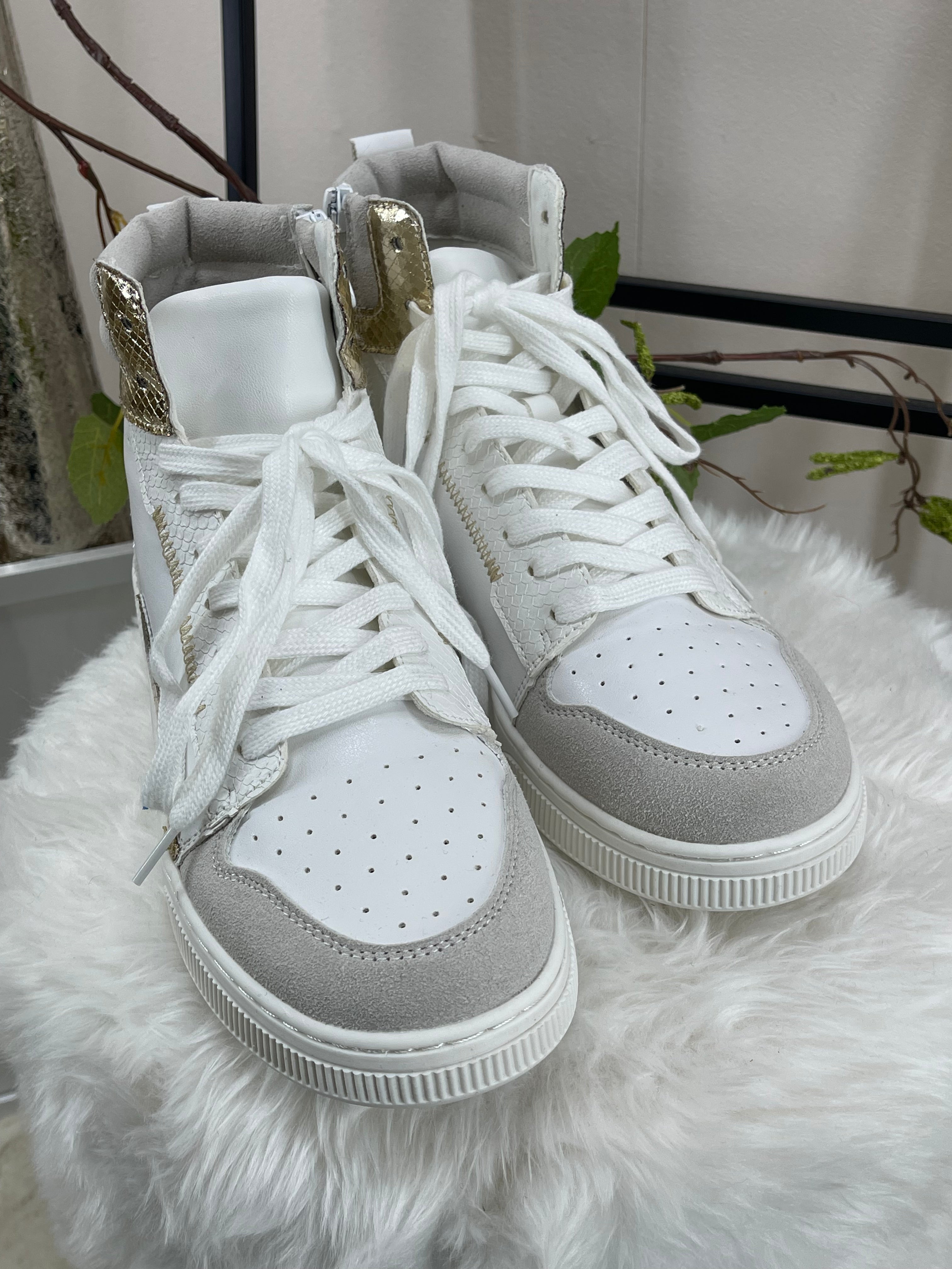 Sneaker „Goldfire“